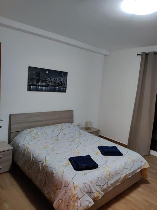 Luxurious 2 Bedroom With Country View Apartment *